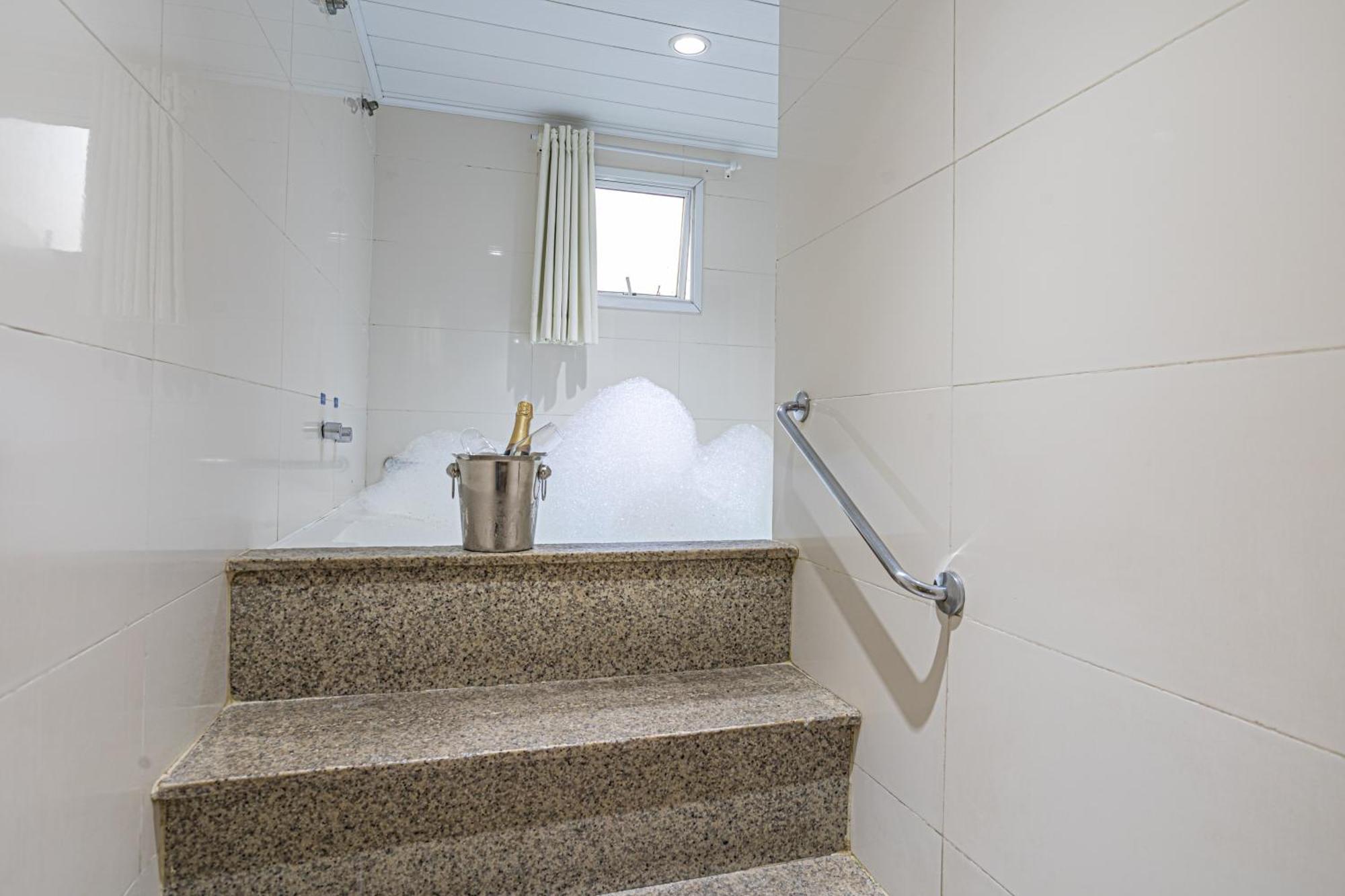Hotel Coqueiros 6 Carapicuiba Екстер'єр фото